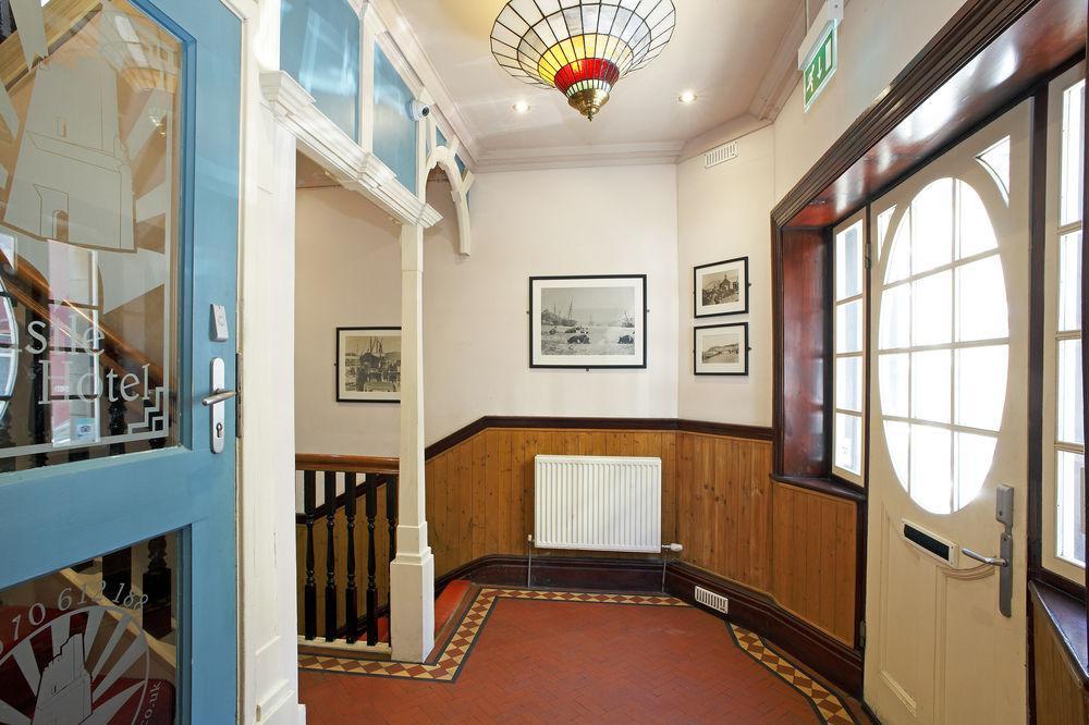 Castle Hotel Aberystwyth Exterior foto